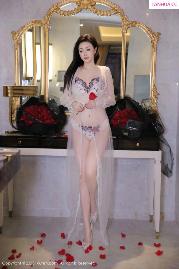   [XiuRen]高清写真图 2025.03.04 No.9963 乔娜娜 美腿性感第6张图片